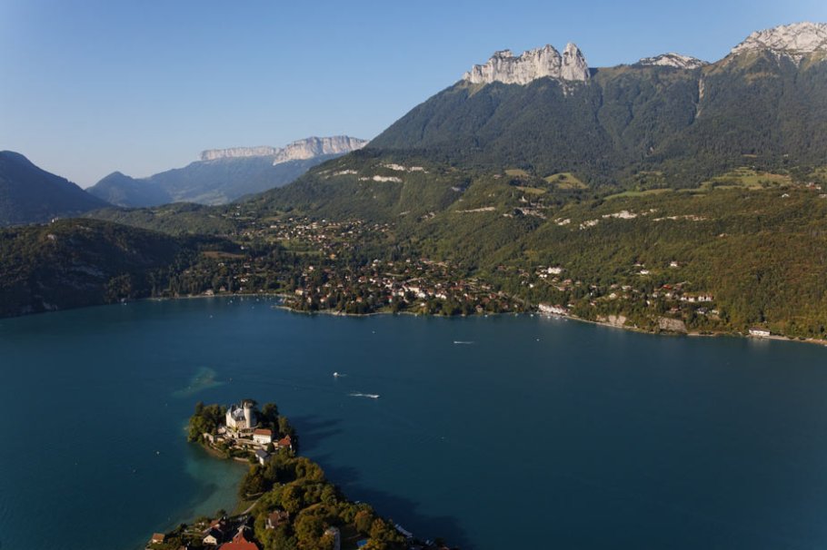 Entre lac et montagnes